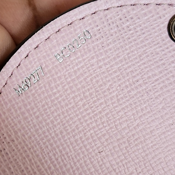 LIMITED EDITION LOUIS VUITTON ESCALE KEYCHAIN HAWAII NEW! - Picture 2 of 9